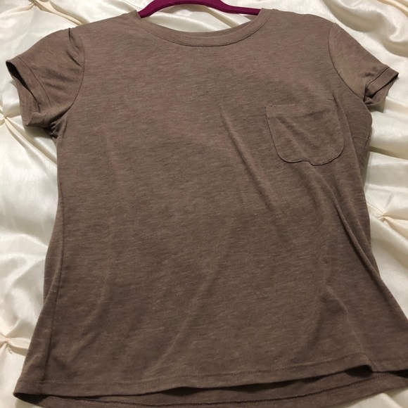 Plain t shirt - Picture 1 of 3